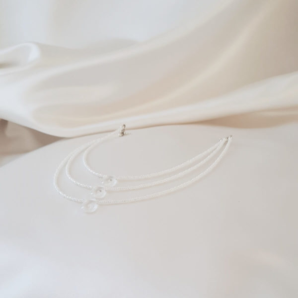 ornement de cheveux pour coiffures de mariée perles de rocailles sur trois rangs et gouttes de verre