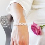 bracelet de mariée intemporel perles de verre nacrées blanches