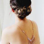 sautoir de dos perles et chaines dorées rose pour robe de mariée décolletée dans le dos