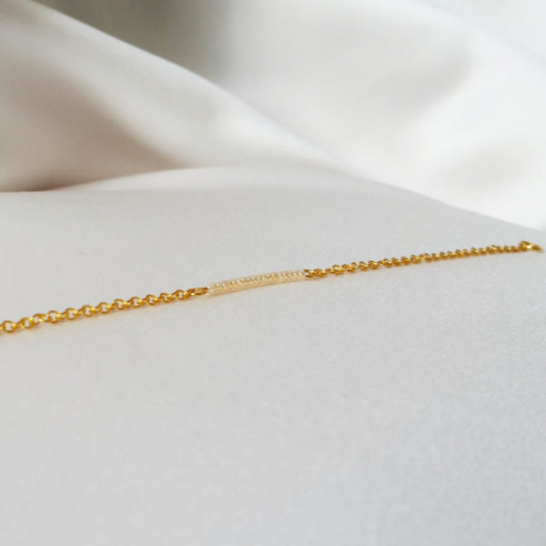 bracelet de mariée minimaliste intemporel perles de rocailles et chaine dorée