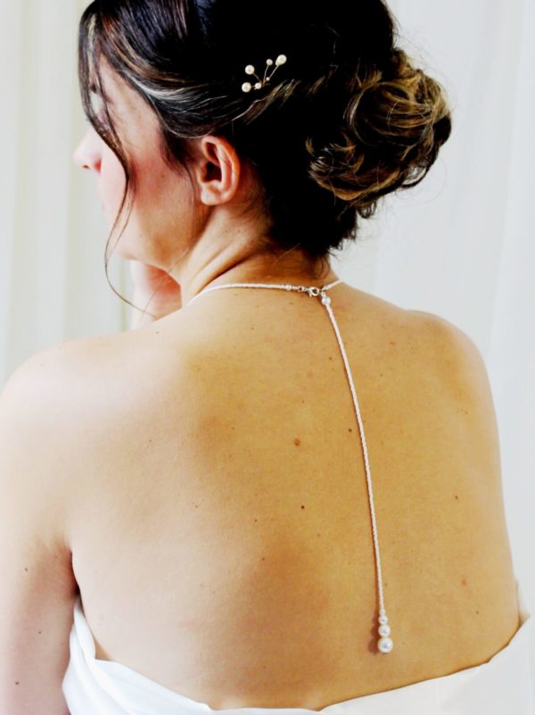 collier de dos classique chic perles de rocailles et perles de verre nacrées