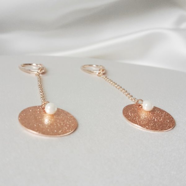 boucles-oreille-mariage-pendantes-doré rose boucles d'oreilles pendantes pour la mariée, dorées rose