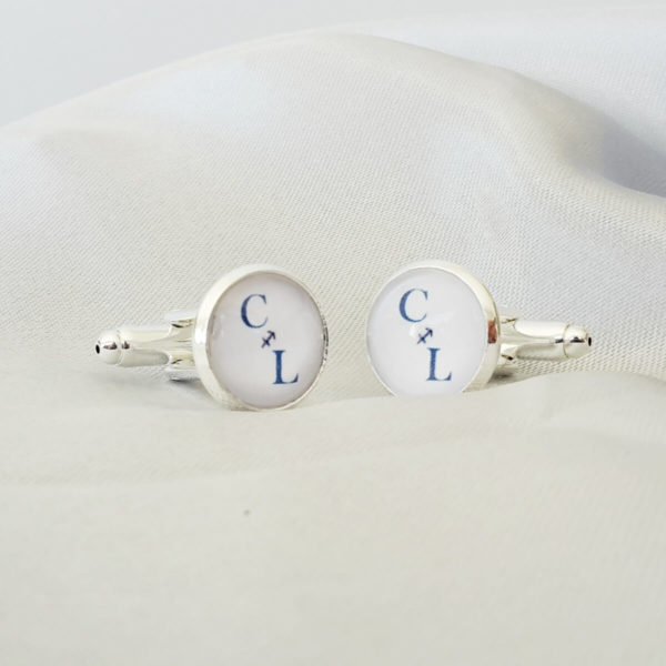 boutons-manchette-personnalisés-marié boutons de manchette de marié personnalisables avec satin