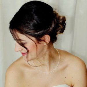 collier de mariée simple et minimaliste en perles de rocailles