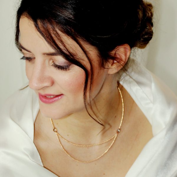 collier-mariée-perles-doré-rose collier de mariée moderne et délicat en perles de rocaille dorées rose et perles à facettes