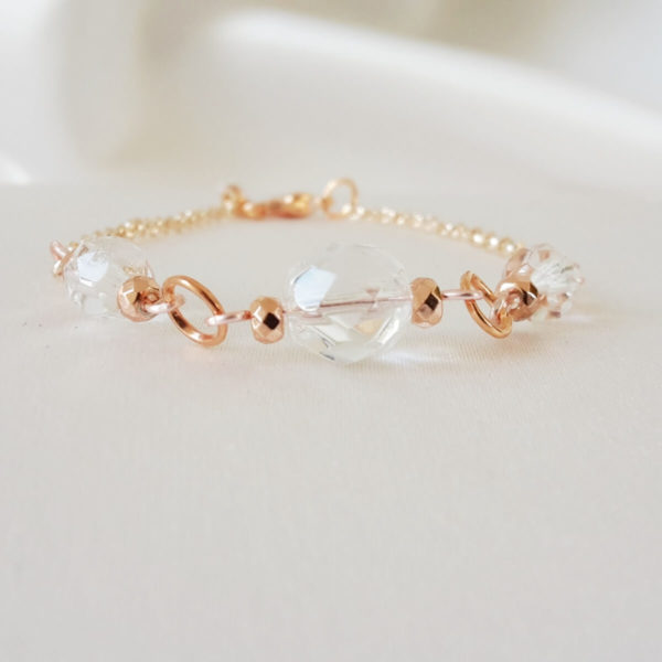 bracelet de mariée intemporel chaine dorée rose, hématites synthétiques et perles à facettes