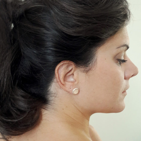 puce-oreille-mariée-verre-satin boucles d'oreilles puce d'oreilles verre et satin à personnaliser