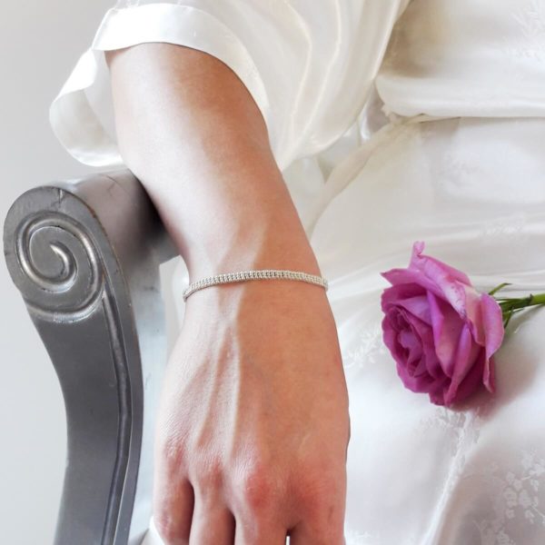 bracelet-mariée-perles-tissées bracelet de mariée en perles de rocaille tissées à la main