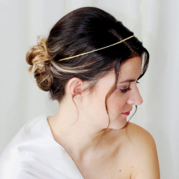 Headband-coiffure-mariée-perles-strass headband de mariée en perles de rocailles et cristaux swarovski