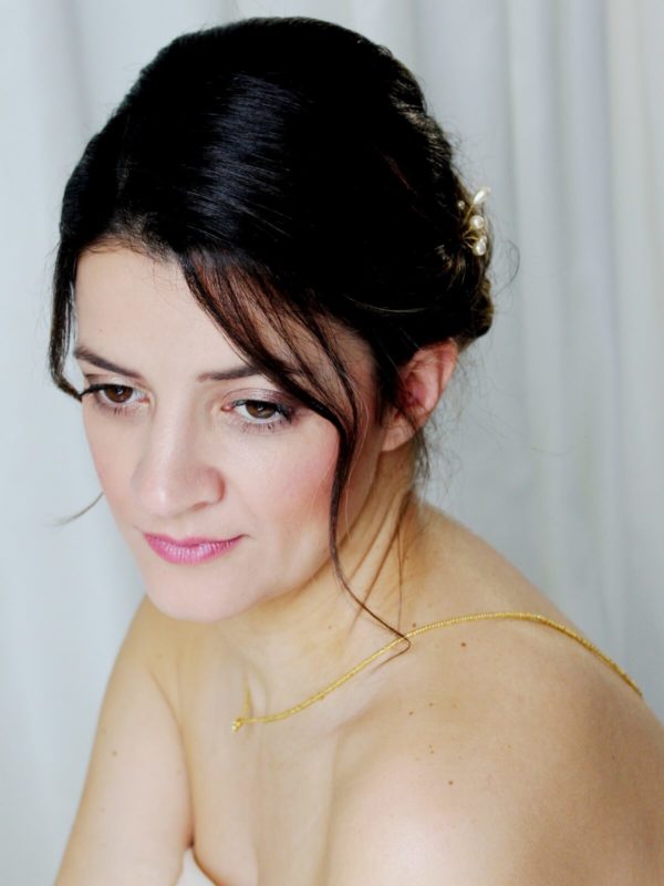 colllier-dos-perles-strass sautoir de dos pour la mariée en perles de rocailles dorées transparentes et cristaux de swarovski