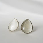 boucles d'oreilles puce d'oreilles verre en forme de goutte et satin à personnaliser