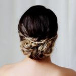ornement de cheveux pour coiffure de mariée en perles nacrées et à facettes crème clair