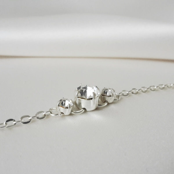 bracelet-mariée-argenté-strass bracelet de mariée, chaine argentée et cristaux swarovski