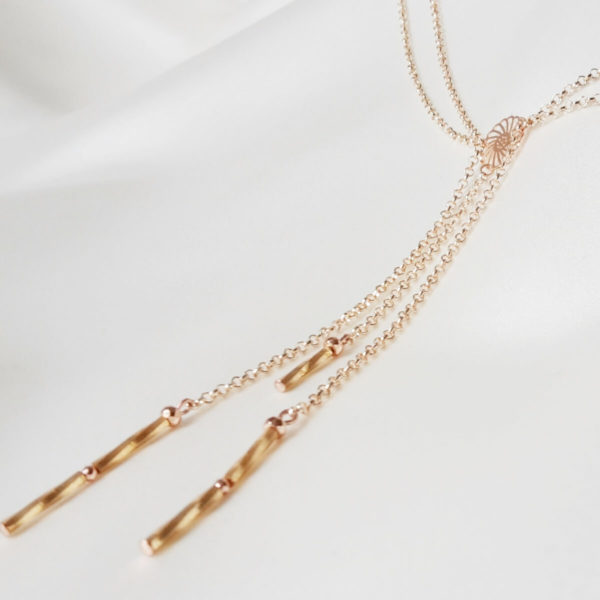 ornement-tête-coiffure-mariée ornement de tête doré rose pour coiffure de mariée, estampe et pendants