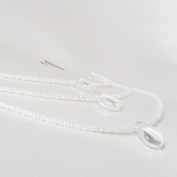 ornement de cheveux pour coiffures de mariée perles de rocailles sur trois rangs et gouttes de verre