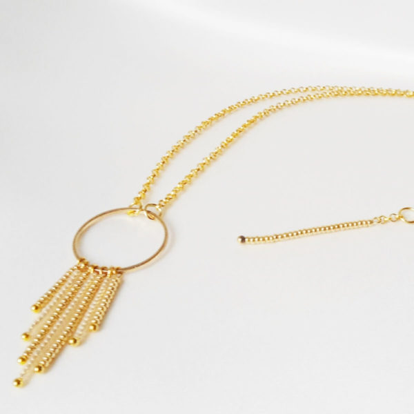 collier de mariée dorée, pendentif cercle doré et perles de rocaille