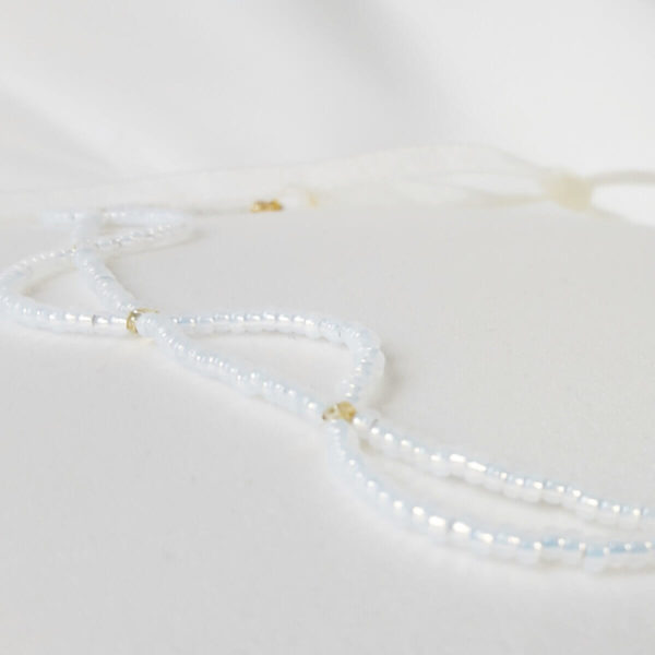 collier-perles-mariage collier de mariée perles de rocailles opales dorées et ruban d'organza