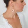 boucles-oreilles-mariée-perles et chaine boucles d'oreilles contemporaines pour mariées perles et chaines