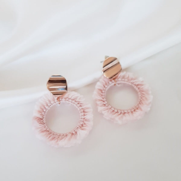 boucles d'oreilles de mariée créoles rose poudrée et doré rose
