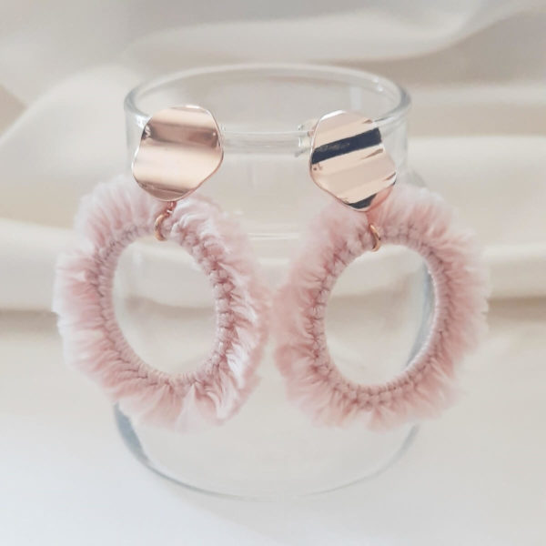 boucles d'oreilles de mariée créoles rose poudrée et doré rose