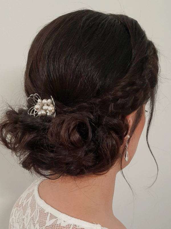 peigne mariée fleurs et perles